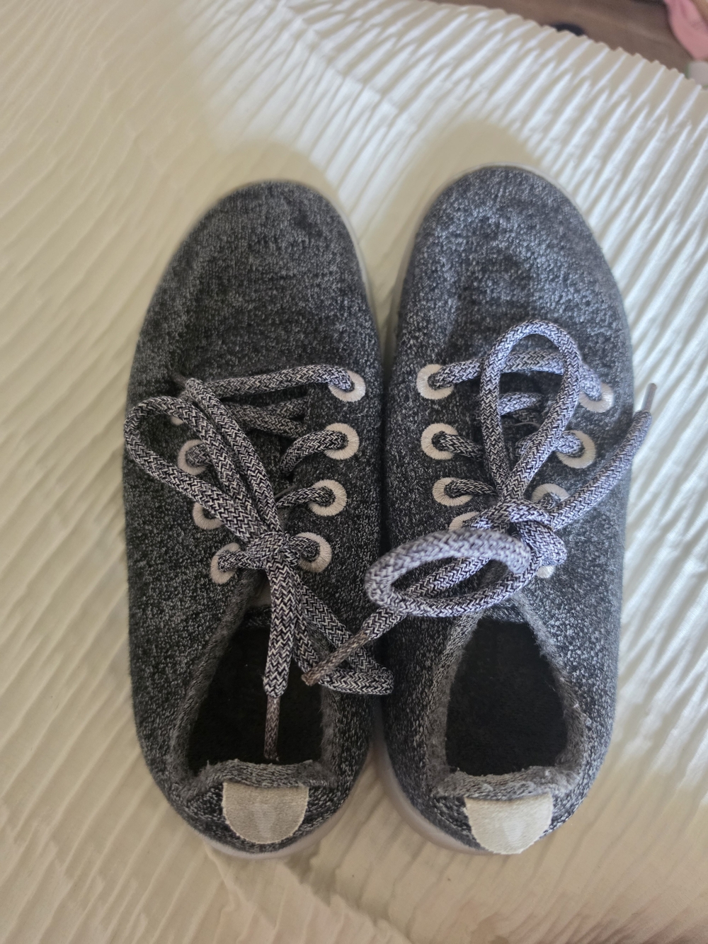 allbirds Size 6 Womens Charcoal Gray Knit Lace-Up Sneakers